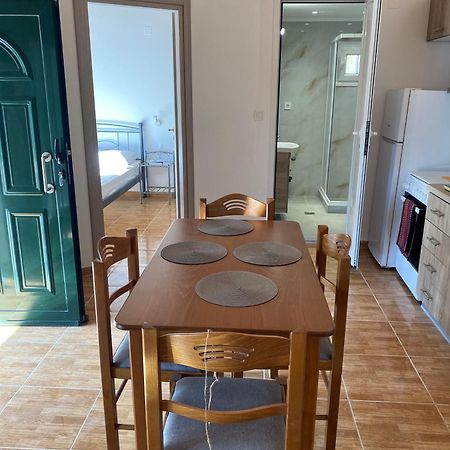 Babis Apartment Áyios Nikítas エクステリア 写真